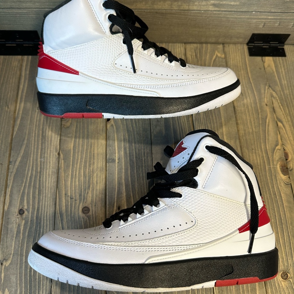 Jordan 2 'Chicago' - Picture 3 of 5